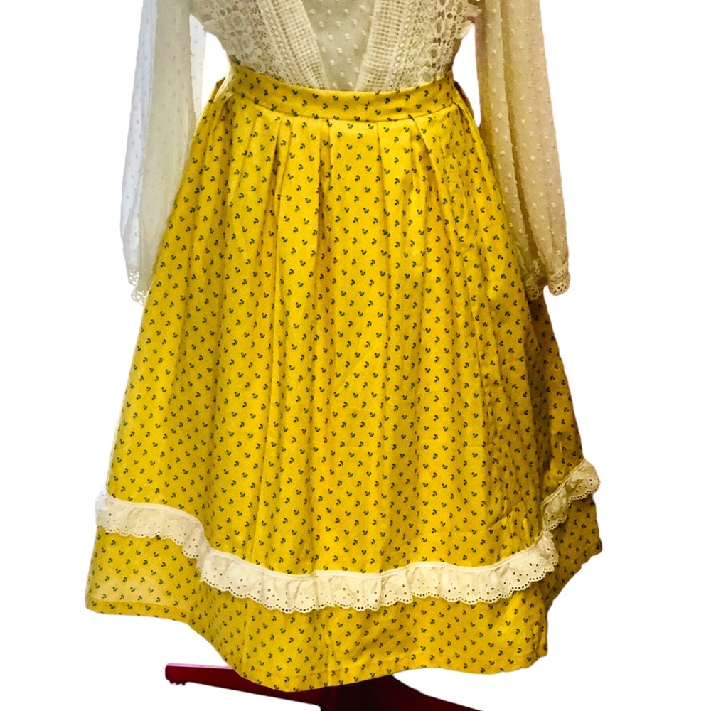 Yellow Ditsy Floral Apron, XXL, cottagecore